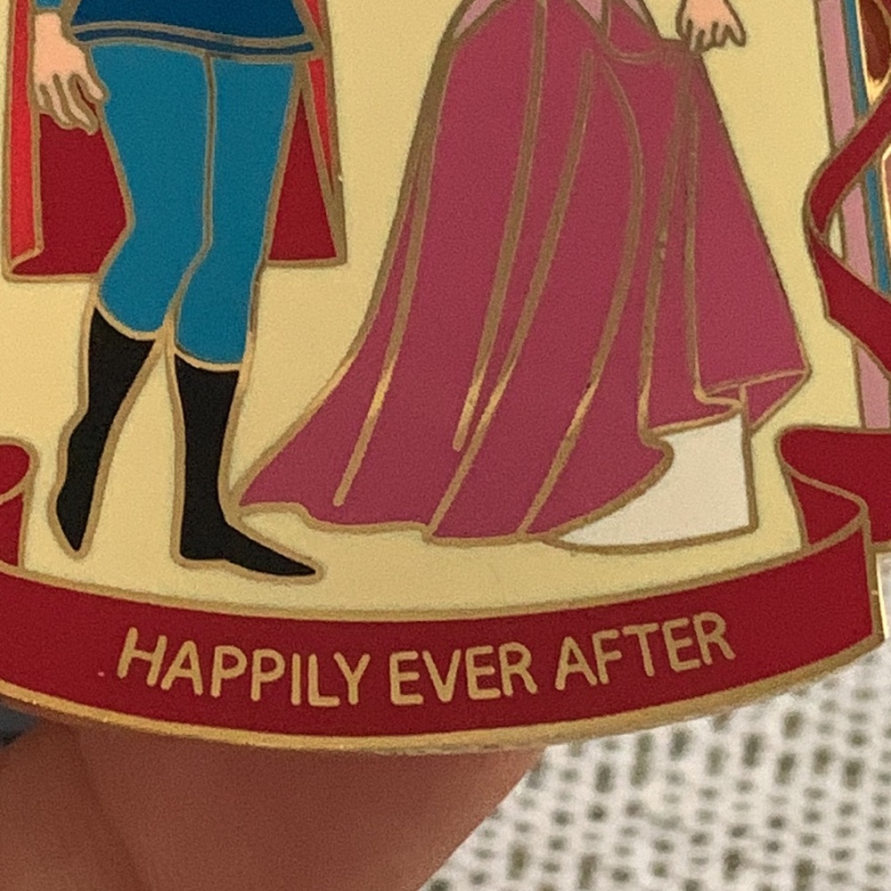 Disney pin Auctions Aurora Happily Ever After LE 100 Pin sleeping beauty - Picture 9 of 12